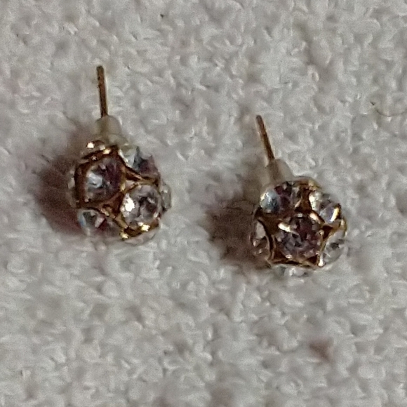 Goldtone crystal 🔮 ball disco post earrings - Picture 4 of 4